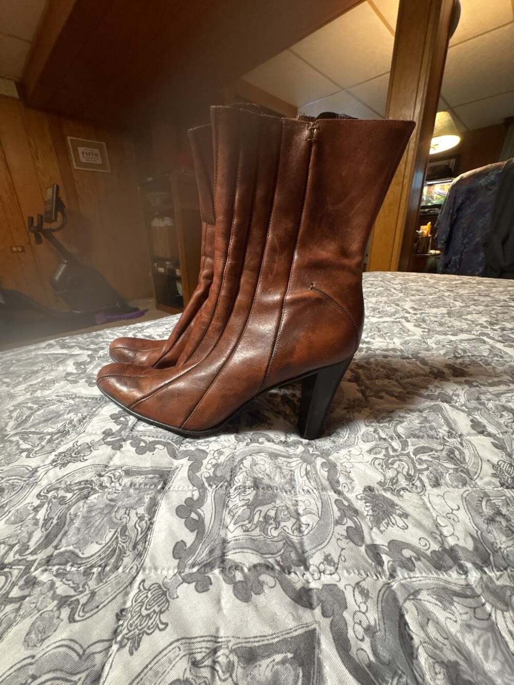 Antonio Melani Heeled Leather Boots Size 8.5M Brown